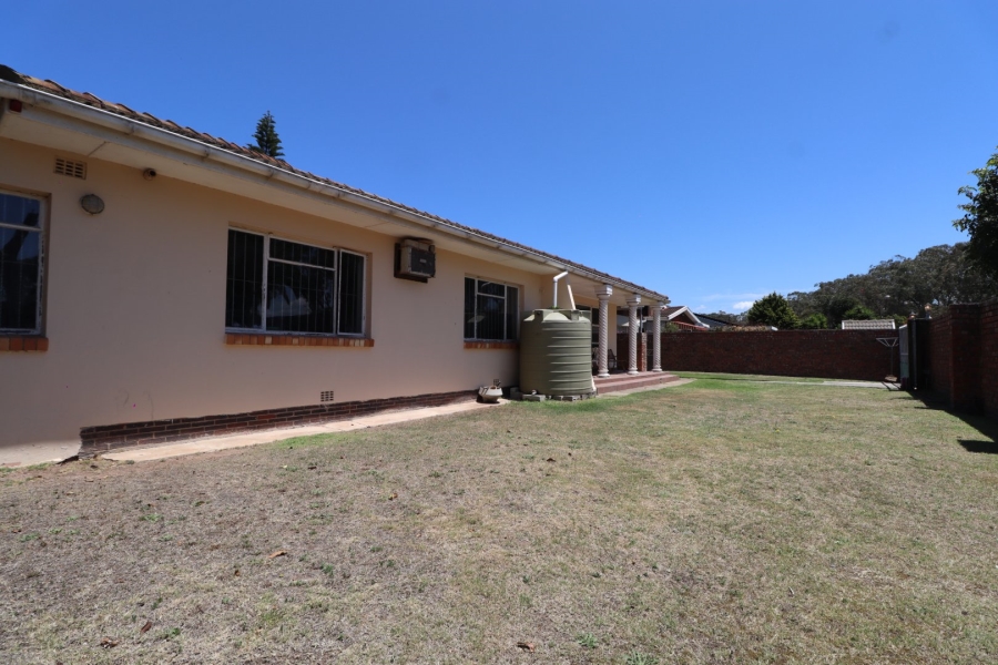 3 Bedroom Property for Sale in Kabega Park Eastern Cape